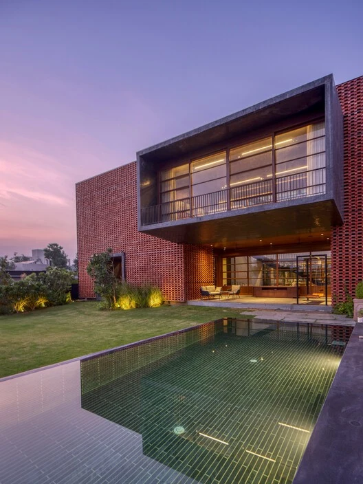 Jali House Project, Ahmedabad — Spasm Design Architects / Ar. Apurva Modi